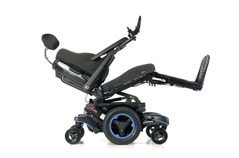 Sunrise Medical Mid-Wheel Drive Power Wheelchair QUICKIE Q700 M Sedeo Pro  second hand mobility scooters uk