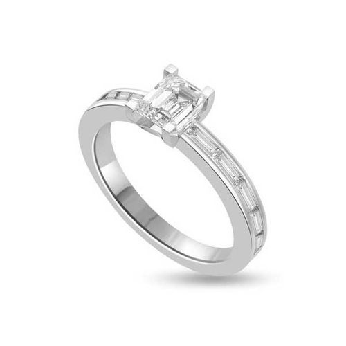 Anello di fidanzamento solitario composto con diamanti sul gambo in Oro Bianco 18ct - R187