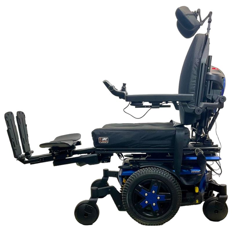 Pride Mobility Quantum Q6 Edge 3 Power Chair | 20 x 22 inch Seat | Tilt, Recline, Power Extending Legs mobility scooter hoist prices uk
