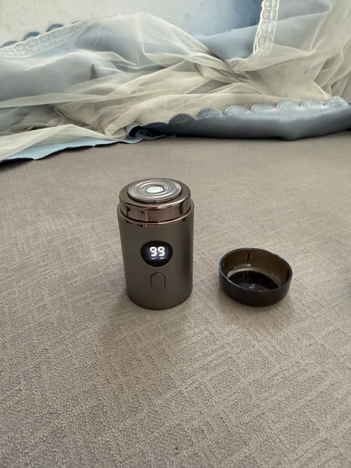 New Mini Electric Shaver for Men, Rechargeable, Suitable for Home, Travel and Car Use, Full Body Washable, Durable and Portable
