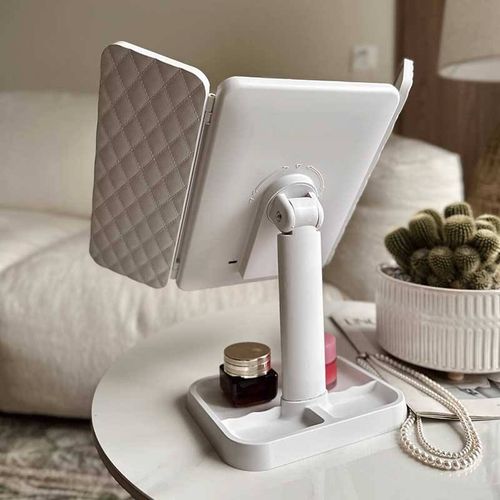 Daily Beauty Essential: Foldable LED Rechargeable Mirror