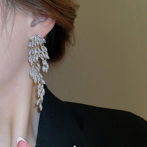 Title: Sparkling Leaf & Feather Tassel Earrings – Shine Bright in Every Moment ✨