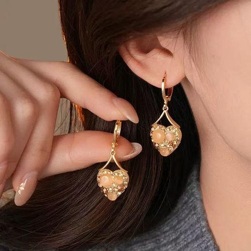 2025 New Luxury Zircon Heart Earrings - Trendy Delicate Huggie Earrings for Elegant Style ✨