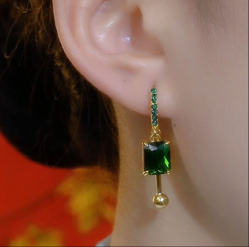 Hypoallergenic Alloy Needle Earring Sparkling Geometric Drop Hoop Earrings for Women