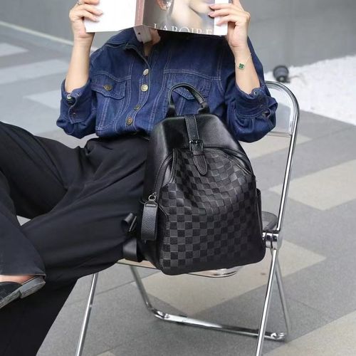 Trendy Checkered Backpacks – Style Meets Practicality ✨