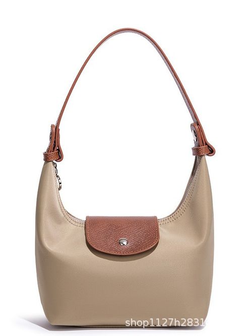 Women's Minimalist Crescent City Bag