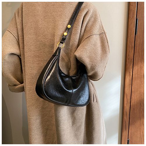 New trendy and versatile underarm bag