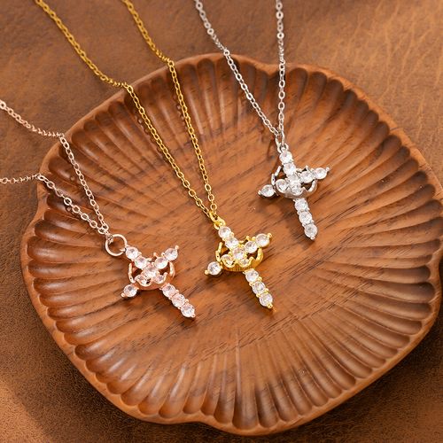 ✨Beautiful Crown and Cross Necklace
