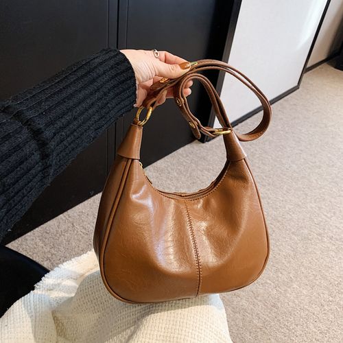 New trendy and versatile underarm bag