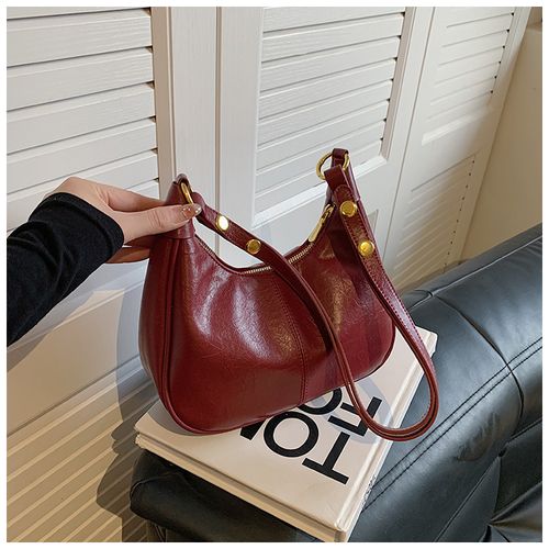 New trendy and versatile underarm bag