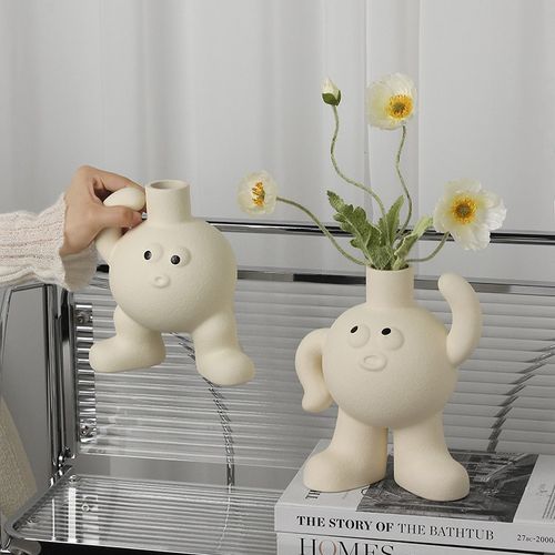 exture white big feet flower potT