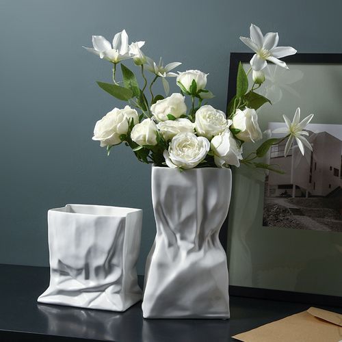 Pleated vase glossy white