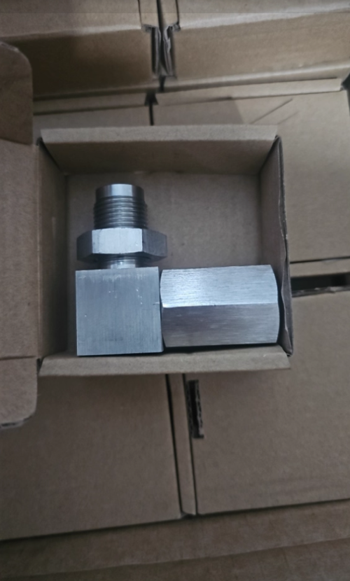 Cross-border oxygen sensor 90-degree - M18X1.5 pipe fitting extension adapter connector for automotive stainless steel oxygen sensor