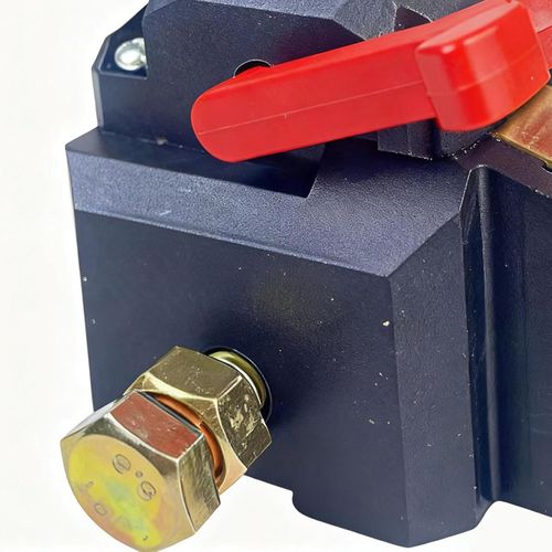 The car fuel tank switch control button is used to close and disconnect the - fuel tank connection and the distribution system - through the system control unit - applicable to cars, boats, motorcycles, trucks, cranes, etc.