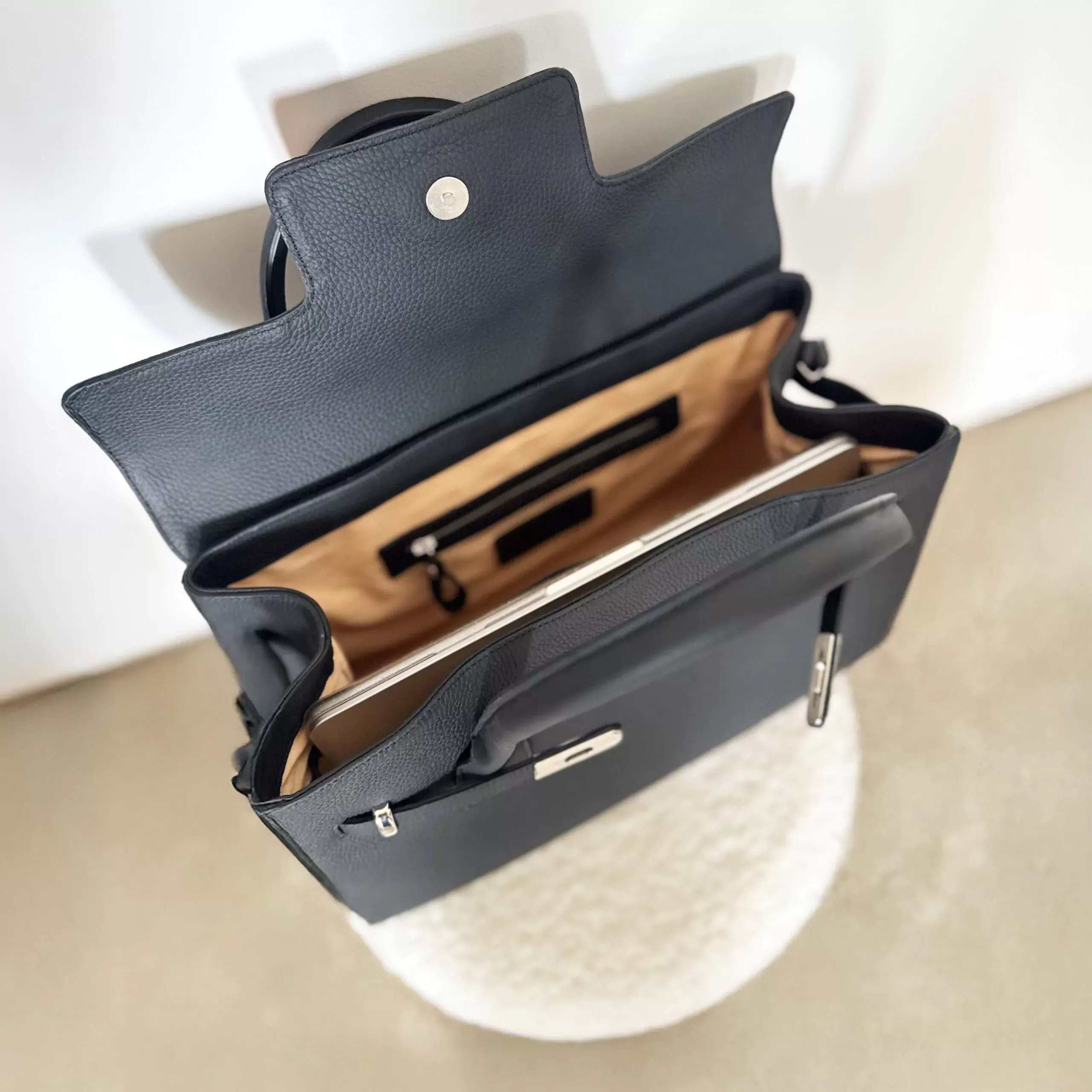 BELLECOUR 617 LOLO NOIR Black grained leather