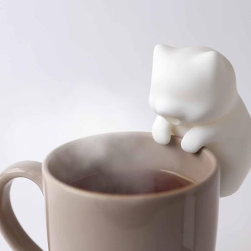 Innovative Mini-Robot - For Cooling Hot Drinks and Food (Two Blowing Modes), 3.14 inch Mini Cooler, Cat-Shaped Kitchen Gadget, Works with All Kinds of Dishware, Waterproof & Rechargeable