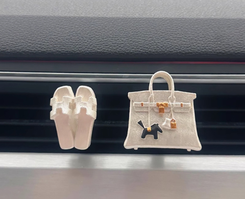 Hot selling product luxury bag car vent clip air conditioner air freshener slippers model car aroma diffuser for girls