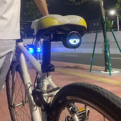 Demon Eye Bikes Taillight, 2pcs Led Dynamic Devil Eyes Light for Bicycle with Muti Colors Modes and DIY Personalized Light Display, Waterproof, USB Rechargeable, for Smart Bikes,Cycle (with Bracket)