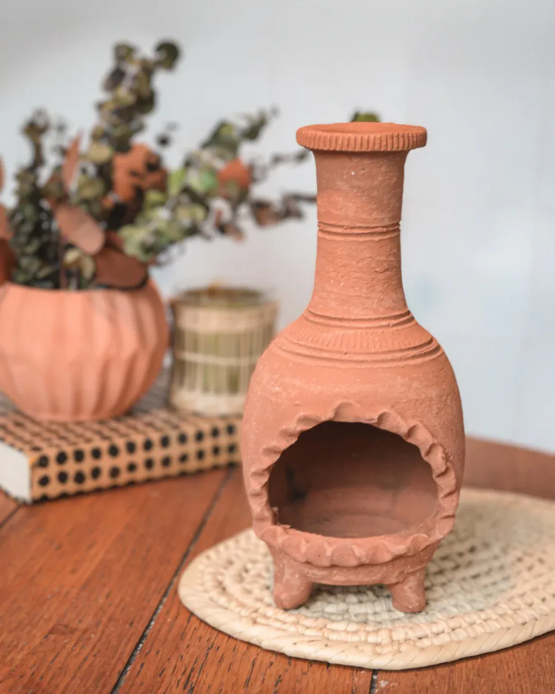 Palo Santo Mini Chiminea - Elegante soporte de incienso de cerámica para limpieza y relajación - Soporte de textura de salvia hecho a mano, ideal para meditación y altares - Diseño duradero para quemar palos
