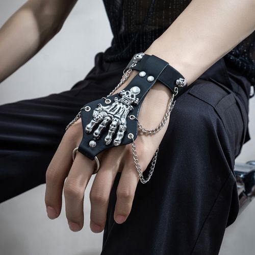 Gothic Bracelet Riveted Skull Punk Bracelet