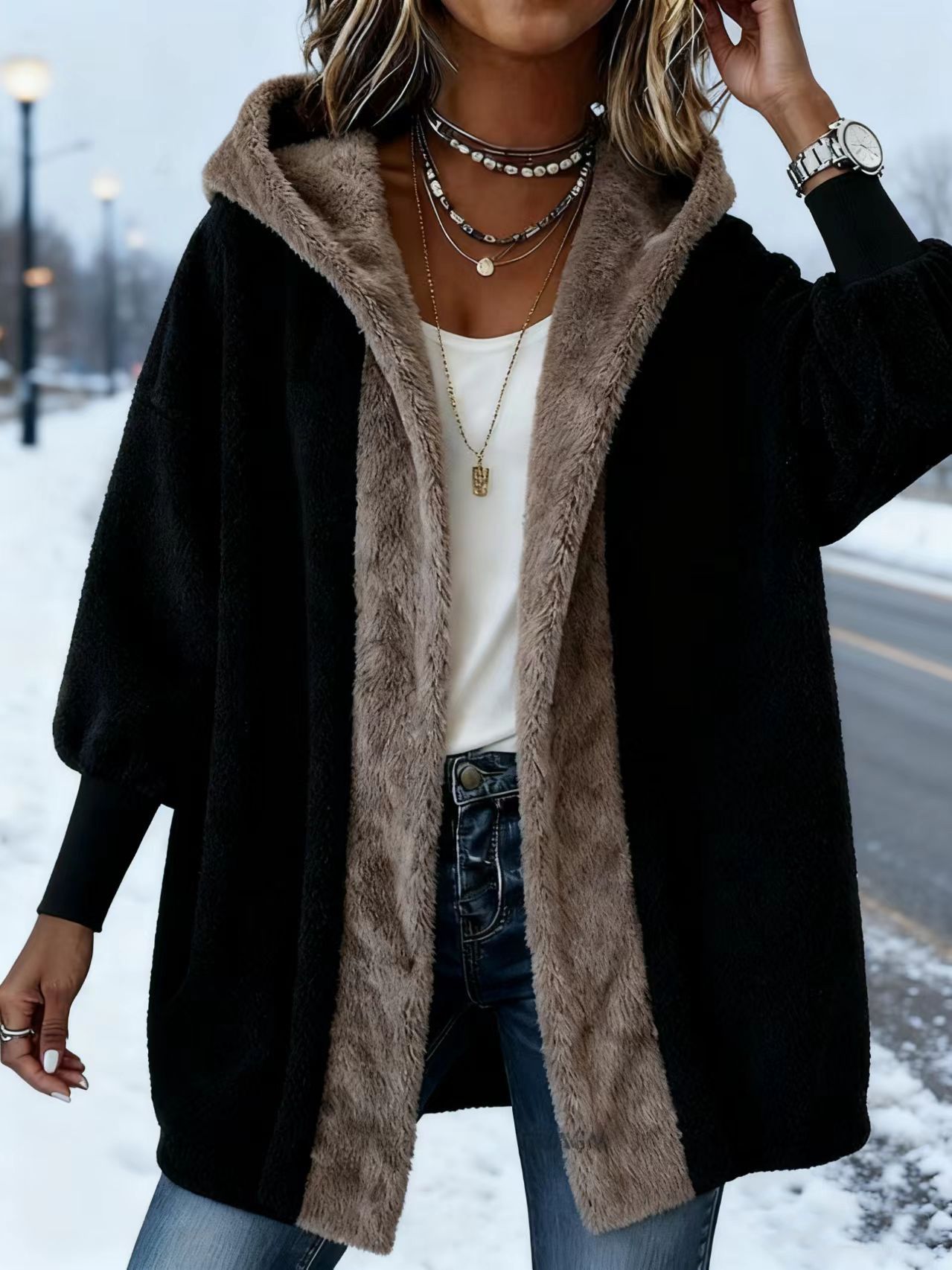 Dámský kašmírový kabát – elegance, která vás zahřeje