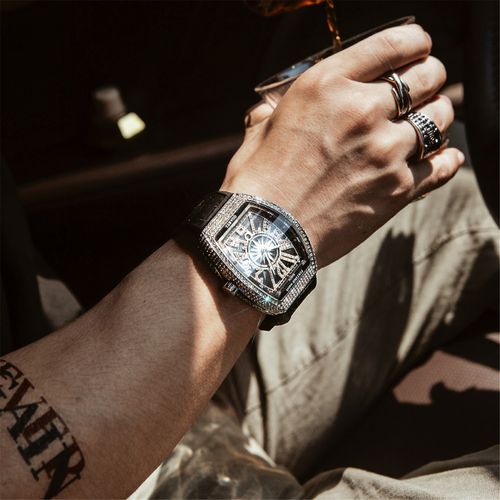 New design quartz watch luxury diamond hip hop men silver wristwatch men waterproof men's watch