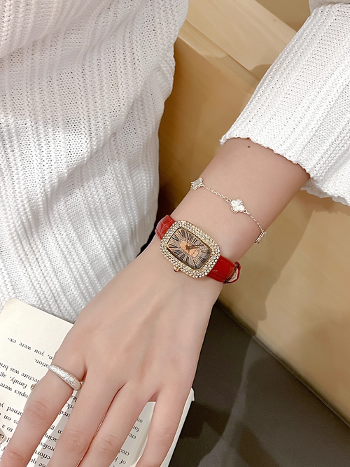 New design luxury fashion creative diamond ladies watch waterproof diamond encrusted elegant quartz shiny women's watch high quality