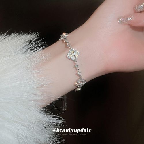 Zircon diamond flower hollow out high-end and versatile temperament bracelet elegant bracelet