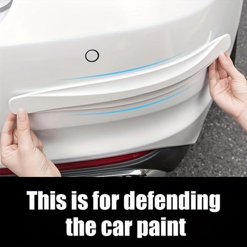 A pair of universal carbon fiber scratch-resistant car skid plates