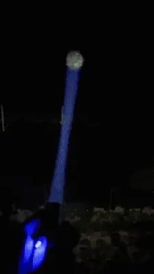 Laser flashlight