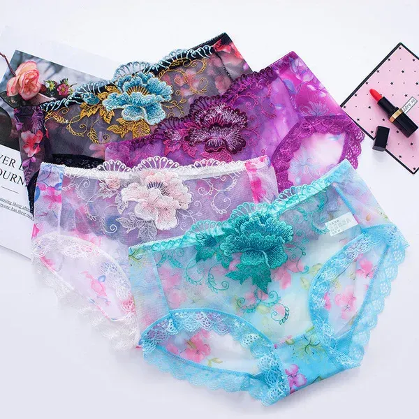 Buy 1 get 3 free （4pcs) ✨Antibacterial cotton panty with lace embroidery For Women Uniform Size