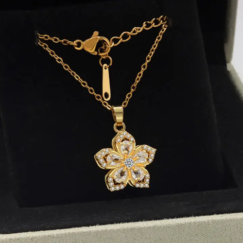 「Spinning Petal Necklace – 4 Vibrant Hues, Gentle Sparkle for Every Moment💎」