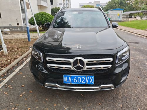 13-Mercedes-Benz GLB 220 Dynamic (2023 Model)