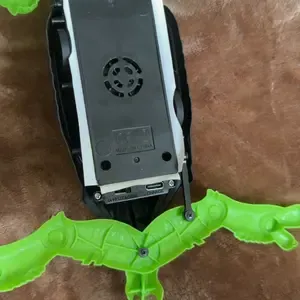 Wall Crawler Gecko Remote Control Toy Electric Lizard with LED Glowing Eyes 360° Spin Indoor Fun Gift Idea Party Toy Cool RC Chameleon Toy for Kids Electronic Christmas