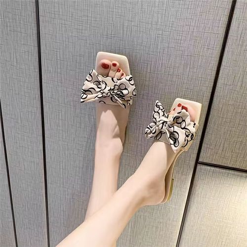 Ghana Hot Sale Womens Old Money Style Bow Sandals 2025 New Thick Heel Flats Sizes 37 to 41