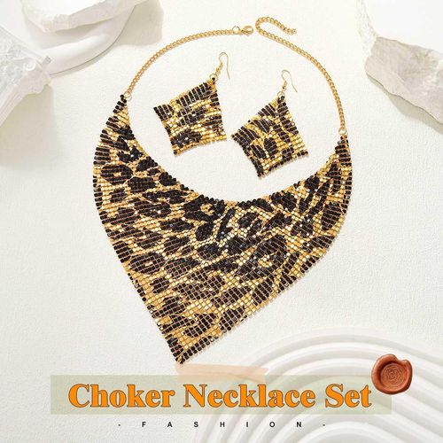 Shiny Metal Triangular Scarf Necklace with Earrings Set Metal Sequins Choker Necklace Adjustable Metal Mesh Statement Necklace Sequins Collar for Women