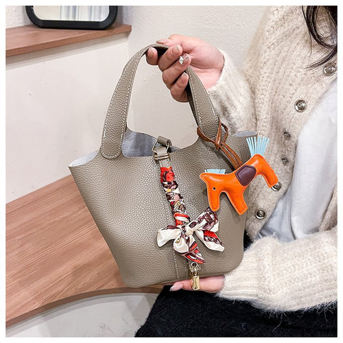 New Fashion Bucket Bag Portable PU Crossbody Women's Tote Handbags Detachable Shoulder Strap Zipper Wholesale Small Tote