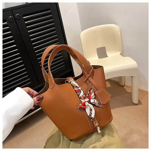 New Fashion Bucket Bag Portable PU Crossbody Women's Tote Handbags Detachable Shoulder Strap Zipper Wholesale Small Tote