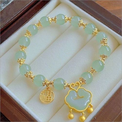 สร้อยข้อมือหินหยก