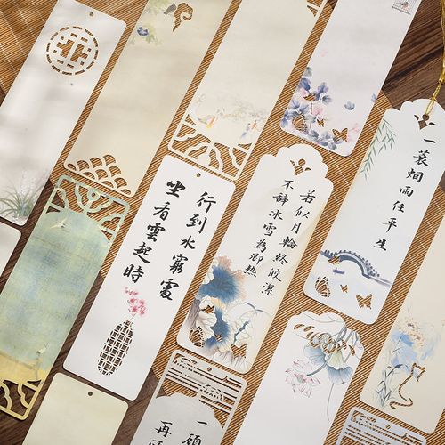 Durable Use small fine bookmarks to engrave hollow bookmarks with tassels for writing