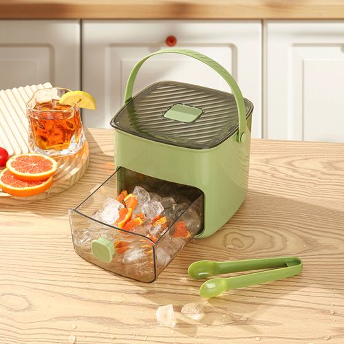 Press-Type Ice Cube Tray & Mold — Food-Grade Silicone Ice Maker Box with Lid, Easy-Release Design