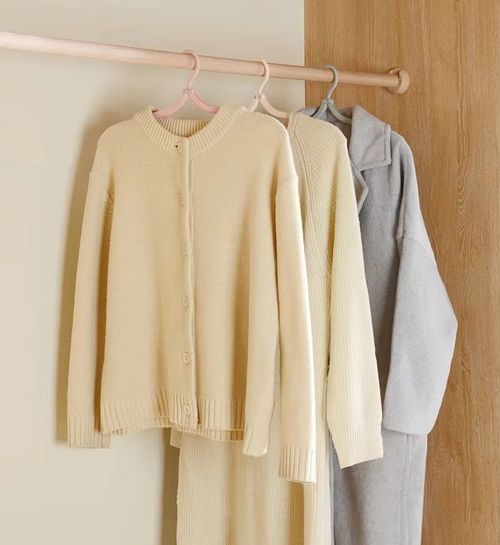 Multifunctional plastic foldable clothes hanger