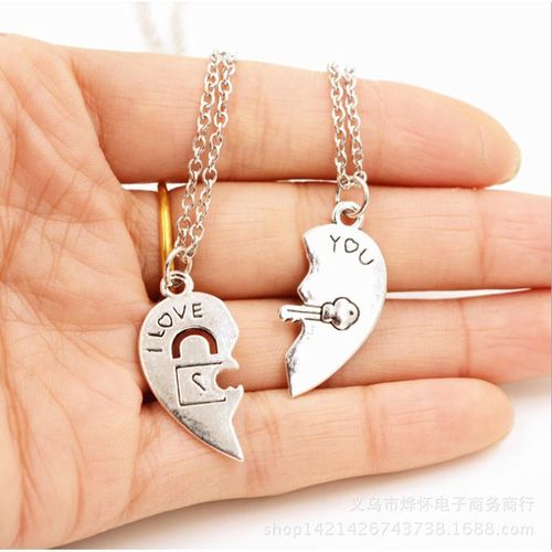 Best Friends Love Heart Couple Necklace. Jewelry