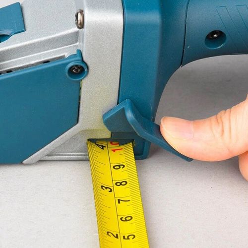 ALL IN ONE CUTTING TOOL FOR PLASTERBOARD