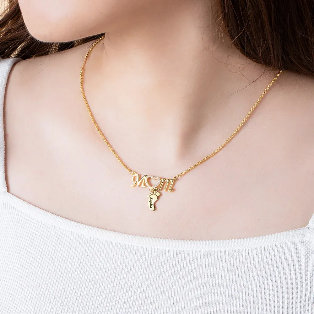 Personalized Mom Wife Necklace with Baby Feet Necklace