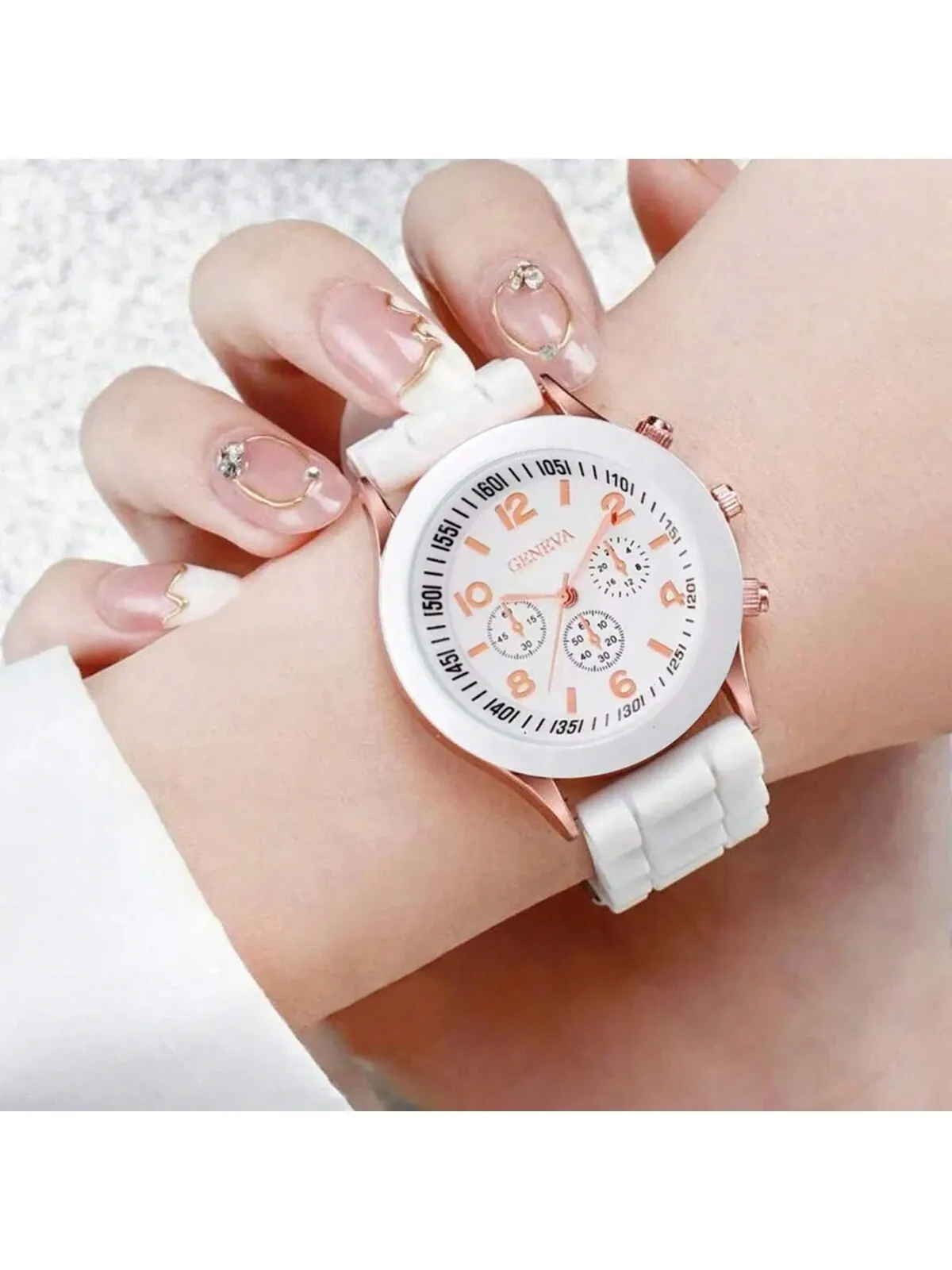 4pcs Geneva Couple Watches Jewelry Set
