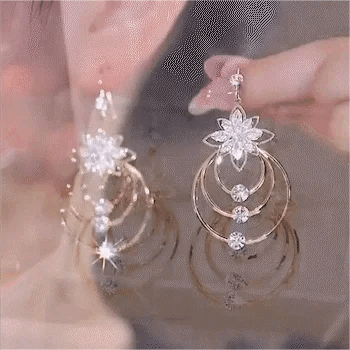 Geometric multi-layered circle earrings