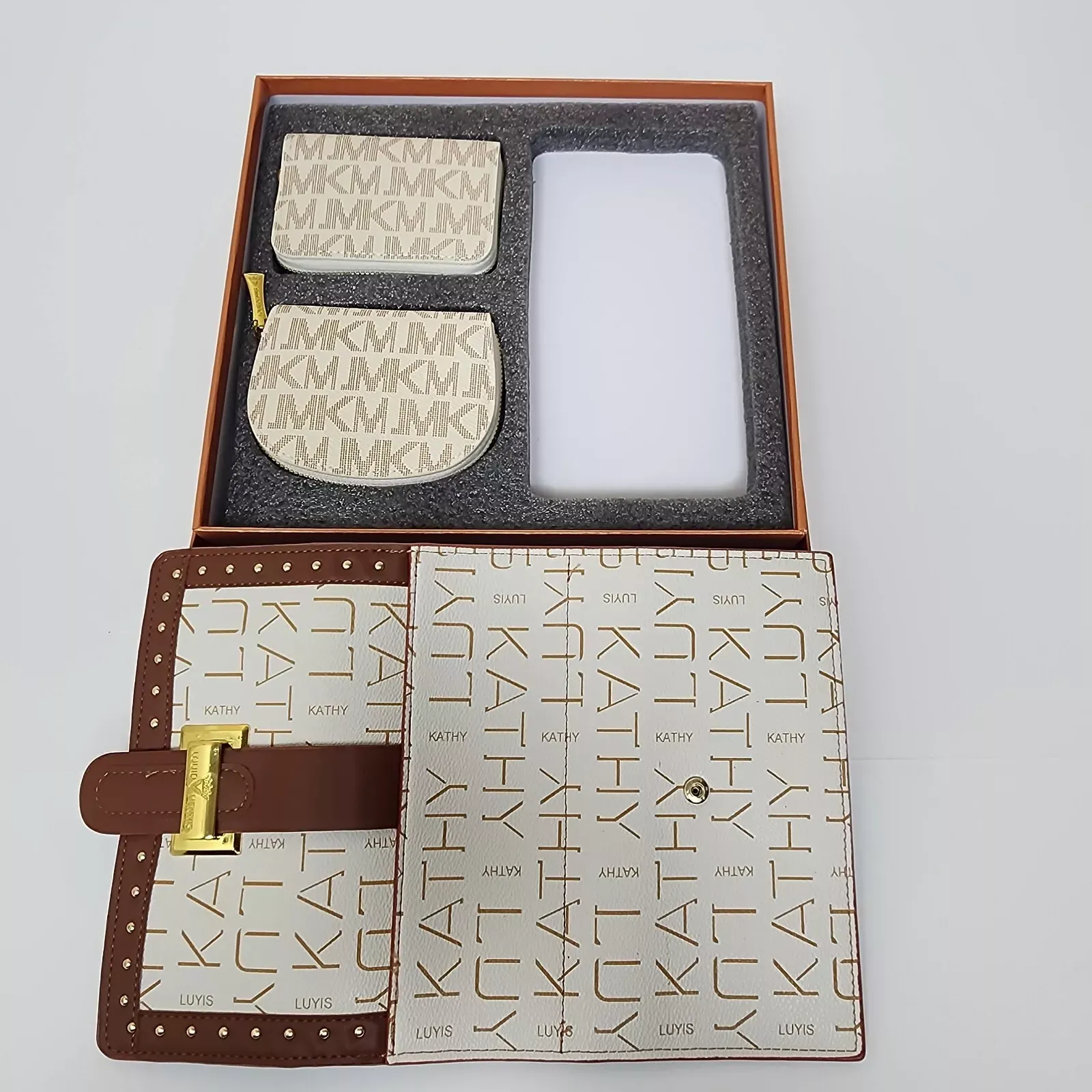 Wallet three piece set