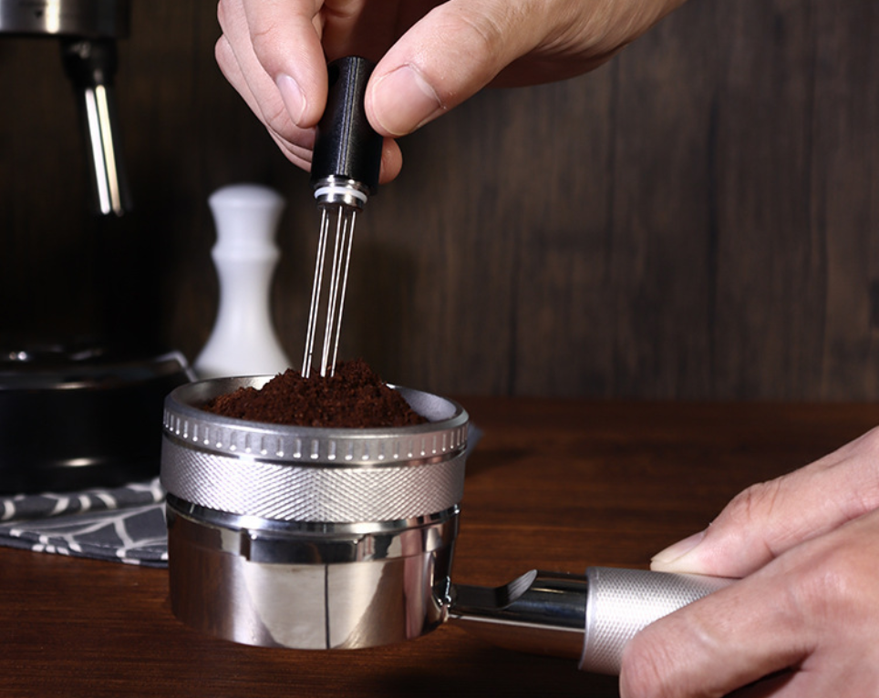 Mini coffee powder dispenser for outdoor pour-over coffee, portable powder injection needle