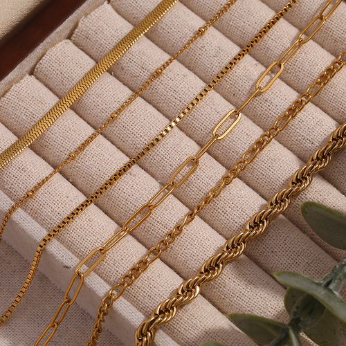 This vintage-style multi-layer bracelet blends design elements of Cuban and twisted chains. Exuding a bold, trendy, and fashionable vibe with a touch of punk aesthetics, it is perfect for wearing on its own or layering and mixing with other accessories.